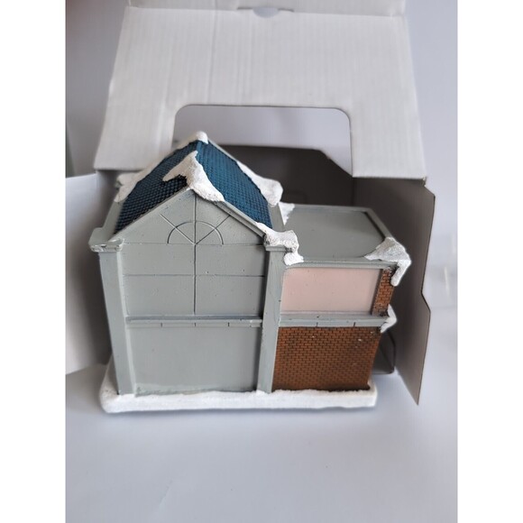 New 2024 Merry Moments Aldi Store Light Up Holiday Christmas Village House - Picture 5 of 7